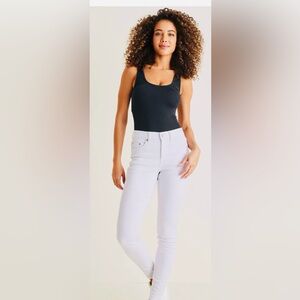 VENUS Giselle Classic White Skinny Jeans / Size 10R NWT